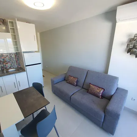Apartment Bruel 1712 *