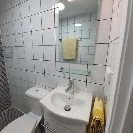 Bruel 1712 Apartment *